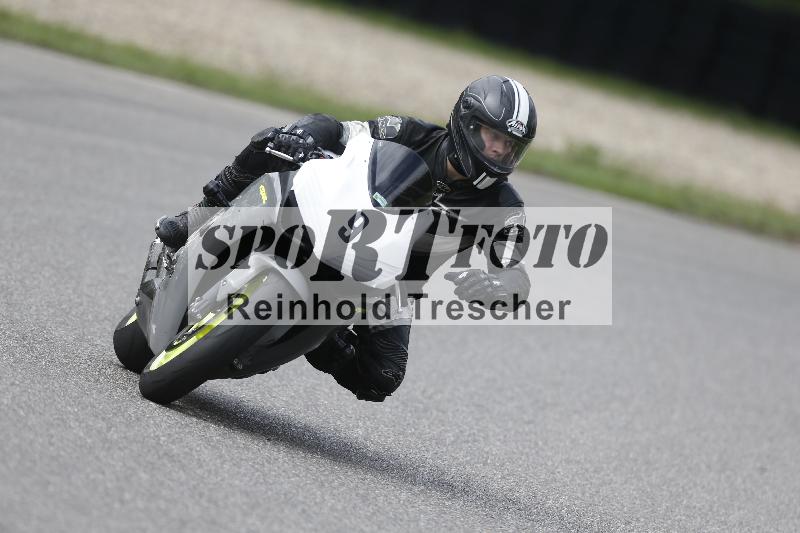 /37 28.07.2025 Dunlop Ride und Test Day ADR/Einsteiger gruen/9